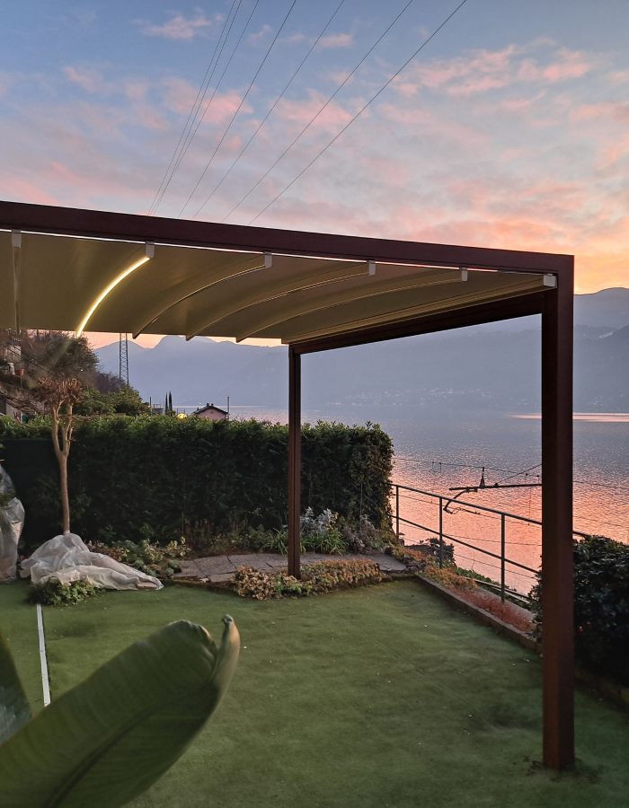 Pergola Tetto Inclinato
