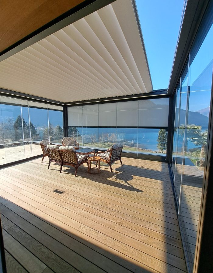 Pergola bioclimatica con tetto apribile