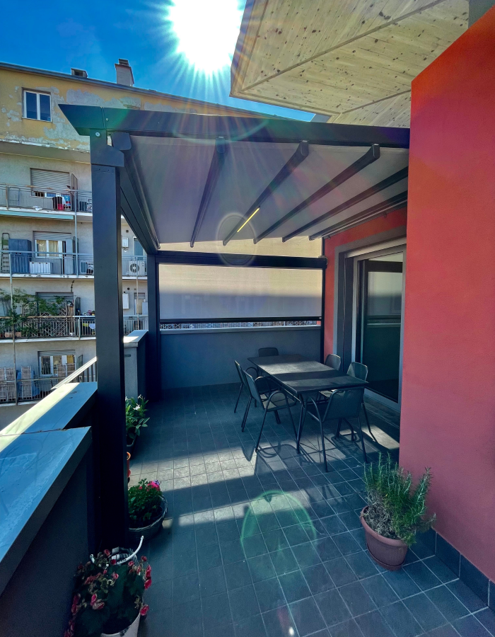 Pergola KE Tetto Inclinato