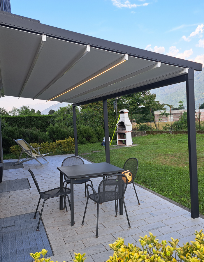 Pergola Tetto Inclinato